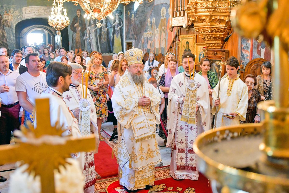 Intensificare a activităţilor pastorale la Parohia Icoanei 12051