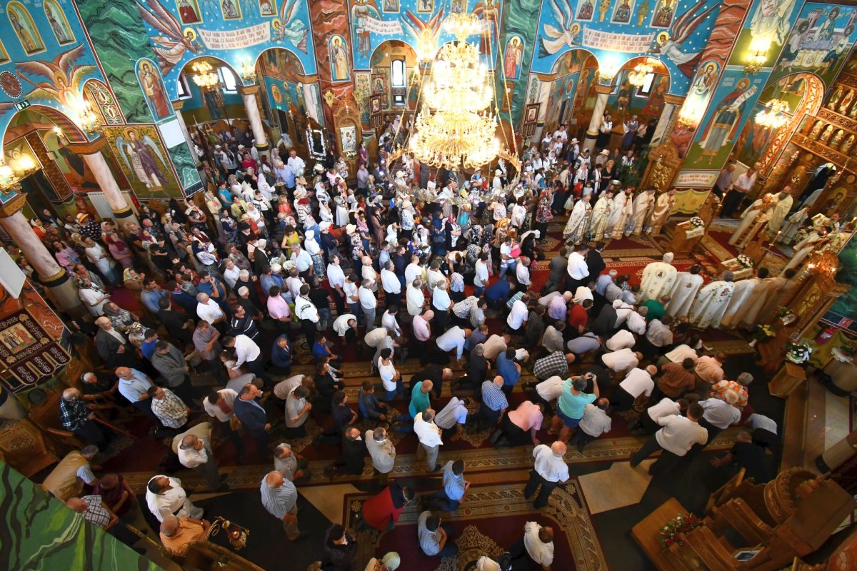 Şapte ani de la sfinţirea catedralei din Gura Humorului 11979