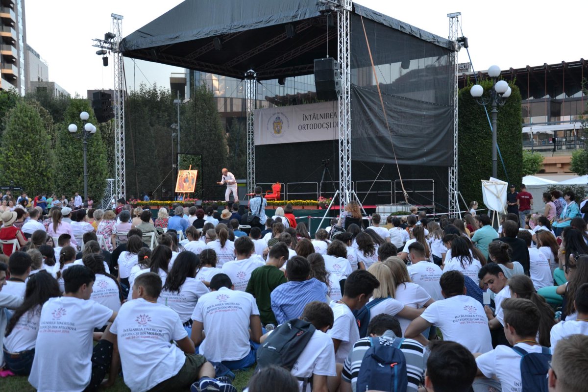 „O clipă de rugăciune și un izvor de speranță” 11898