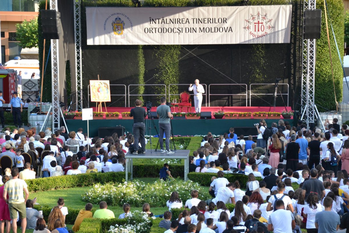 „O clipă de rugăciune și un izvor de speranță” 11906