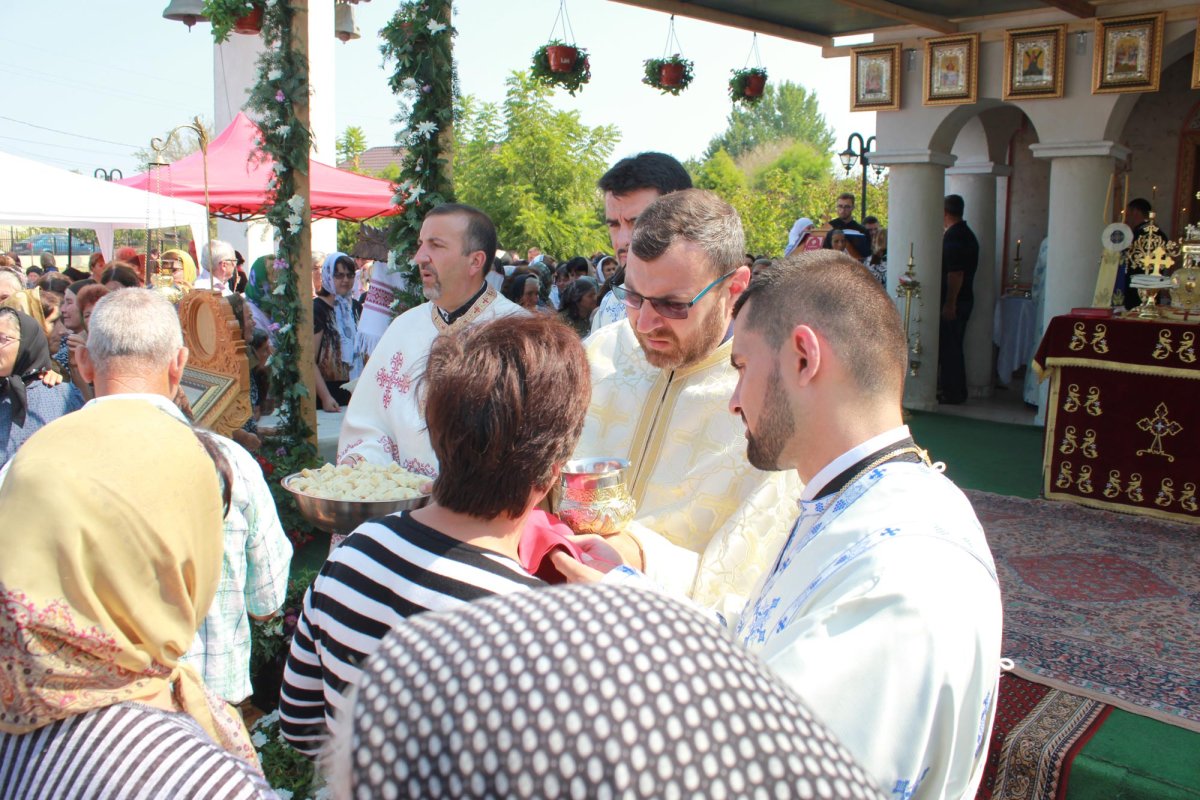 Sfințirea Bisericii „Adormirea Maicii Domnului” 11965