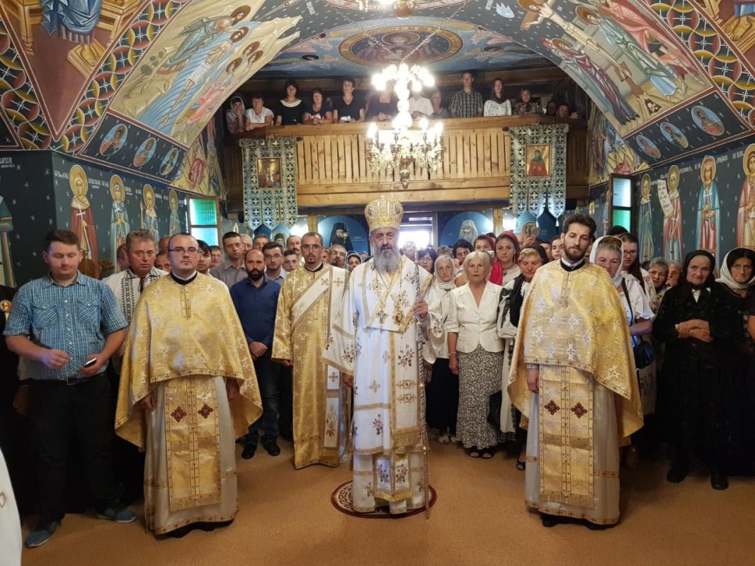 Slujiri arhierești în Duminica a 13-a după Rusalii 11945