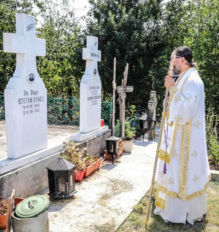 Slujiri arhierești în Muntenia și Dobrogea 11926