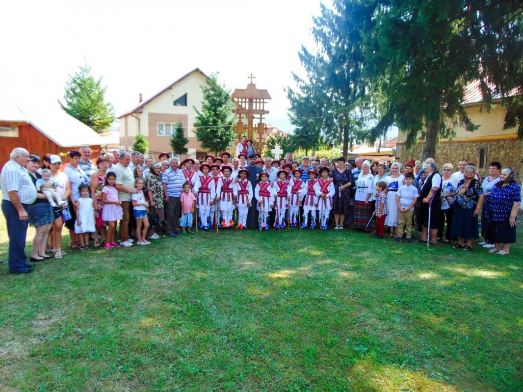 Dar de cântec pentru credincioşii Parohiei Călimăneşti II 11838