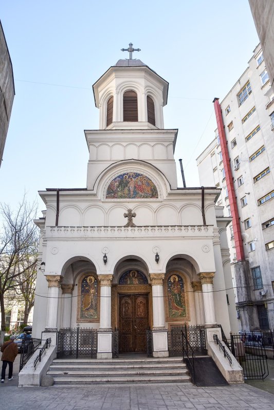 Oază de rugăciune în tumultul Capitalei 11748