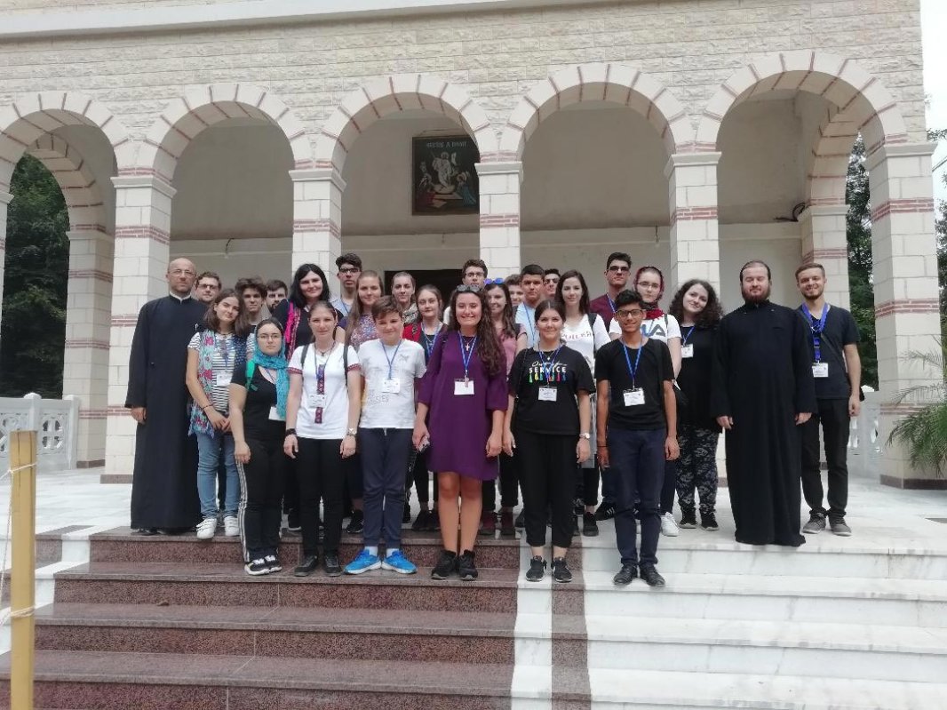 Tabăra mitropolitană „Tradiţie şi noutate” la Mănăstirea „Sfânta Cruce”, Oradea 11793