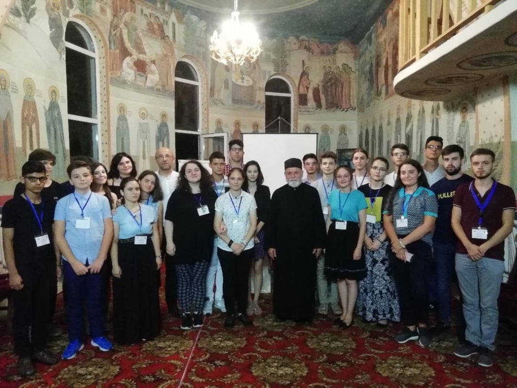 Tabăra mitropolitană „Tradiţie şi noutate” la Mănăstirea „Sfânta Cruce”, Oradea 11795