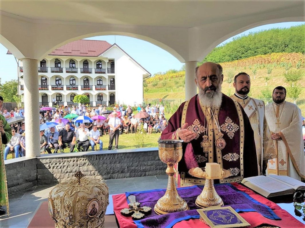 Praznicul Tăierii capului Sfântului Proroc Ioan Botezătorul 11697