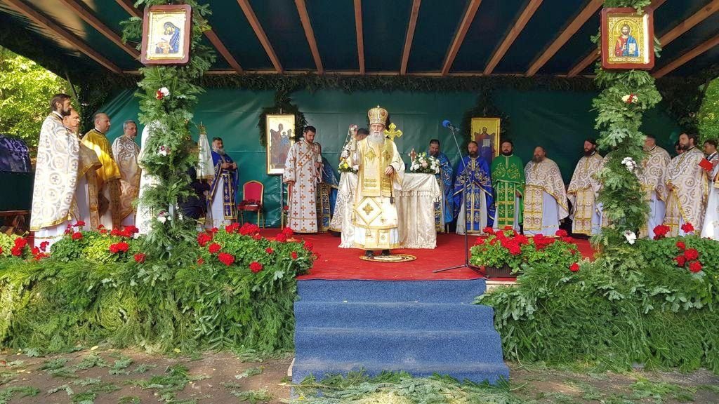 Schitul Sihăstria Râşca şi-a sărbătorit ocrotitorul 11650