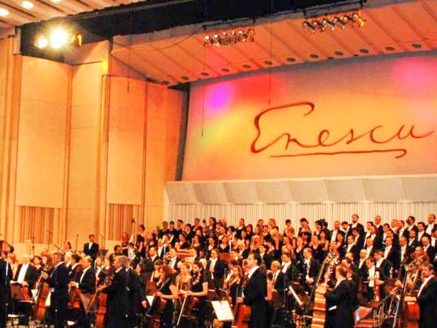 „Încurajăm tânăra generație spre sălile de concerte” 11599