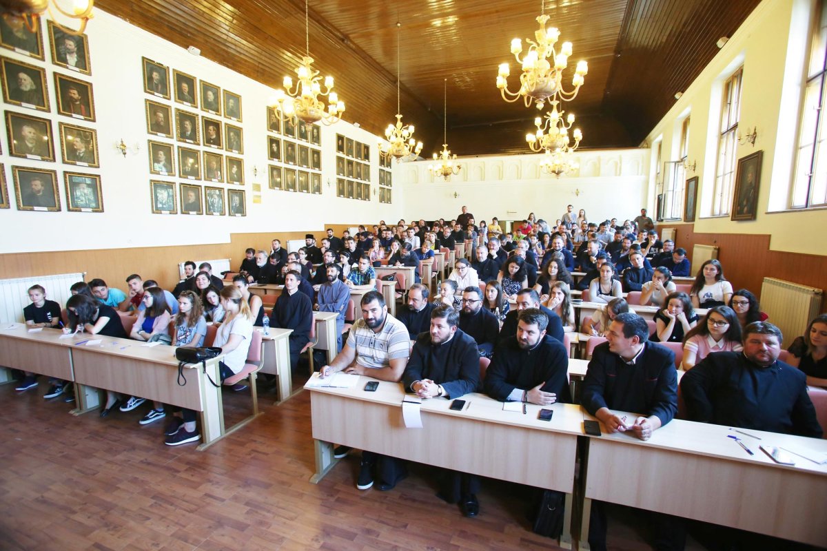 Sesiuni de informare cu voluntarii și lansarea aplicației ITO 2018 11620