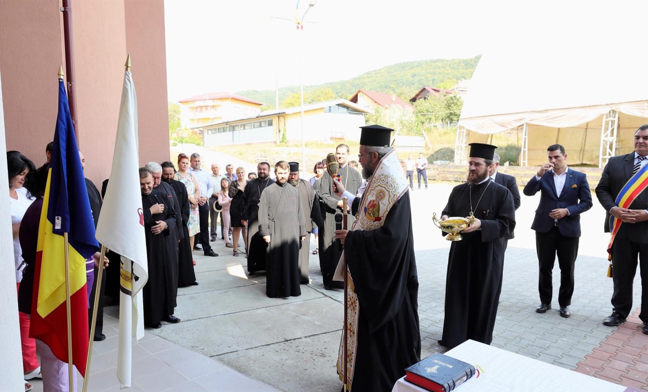 Centru modern de îngrijire a vârstnicilor la Coroieni, Maramureș 11523