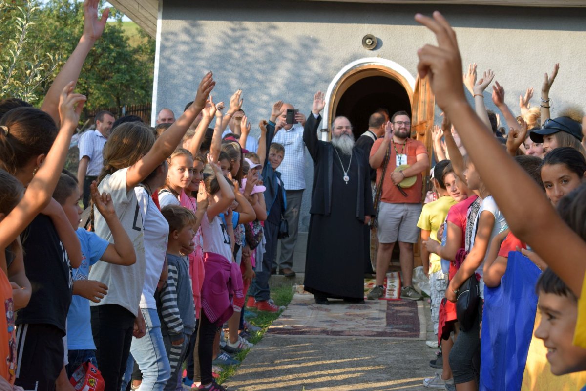 Peste 120 de copii în Tabăra „Copilărie şi credinţă“ din Tăcuta 11505
