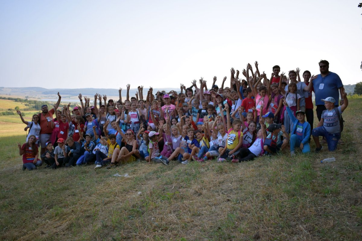 Peste 120 de copii în Tabăra „Copilărie şi credinţă“ din Tăcuta 11508