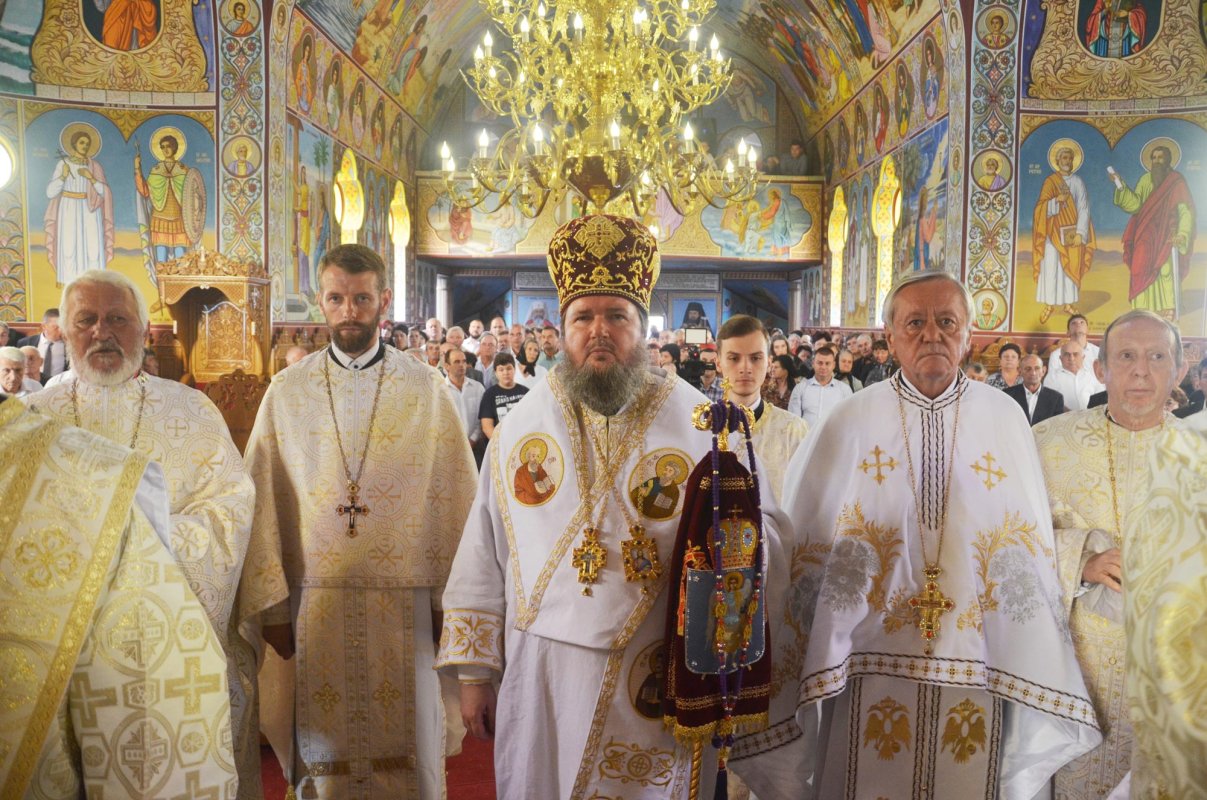 Slujiri arhierești în cea de a 14-a Duminică după Rusalii 11468