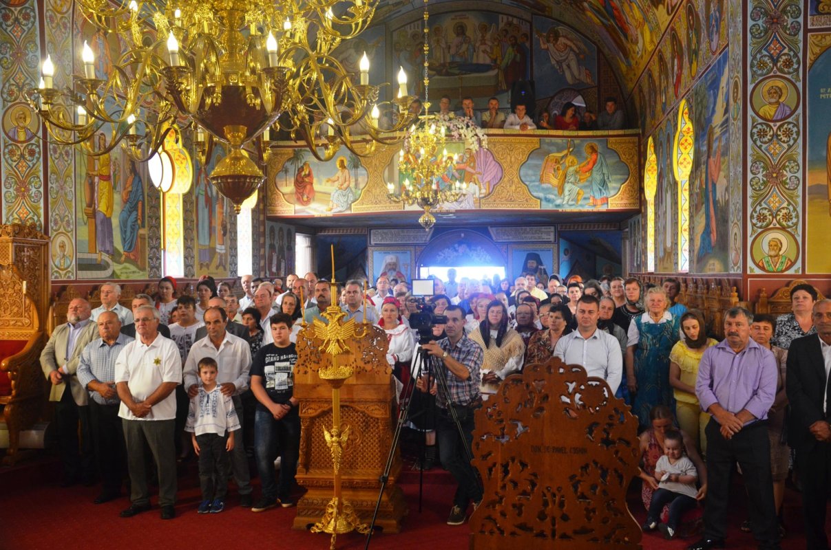 Slujiri arhierești în cea de a 14-a Duminică după Rusalii 11469