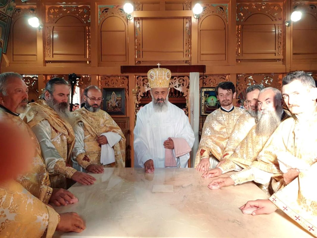 Slujiri arhierești în cea de a 14-a Duminică după Rusalii 11470