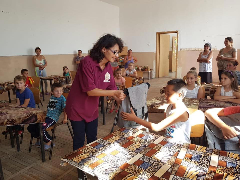 Proiectul „Am ghiozdan. Merg la şcoală!” în Parohia Robăneşti 11424