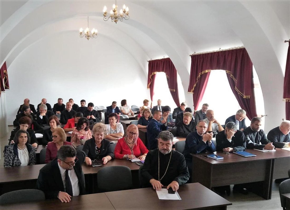 Consfătuirea naţională a inspectorilor şcolari de religie 11301