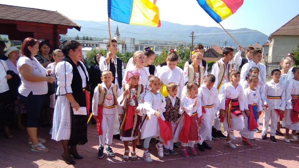 Spectacol susținut de copii la Cisnădie, Sibiu 11308