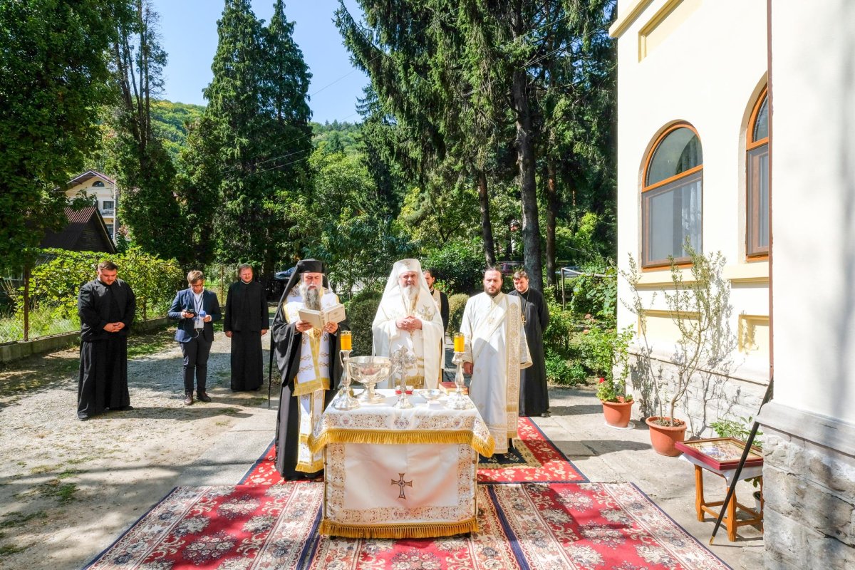 Continuarea unei moșteniri a Patriarhului Justinian 11051