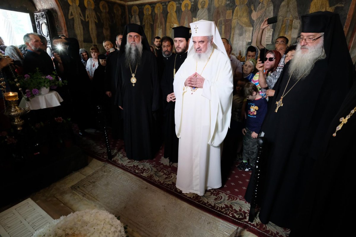 Continuarea unei moșteniri a Patriarhului Justinian 11054