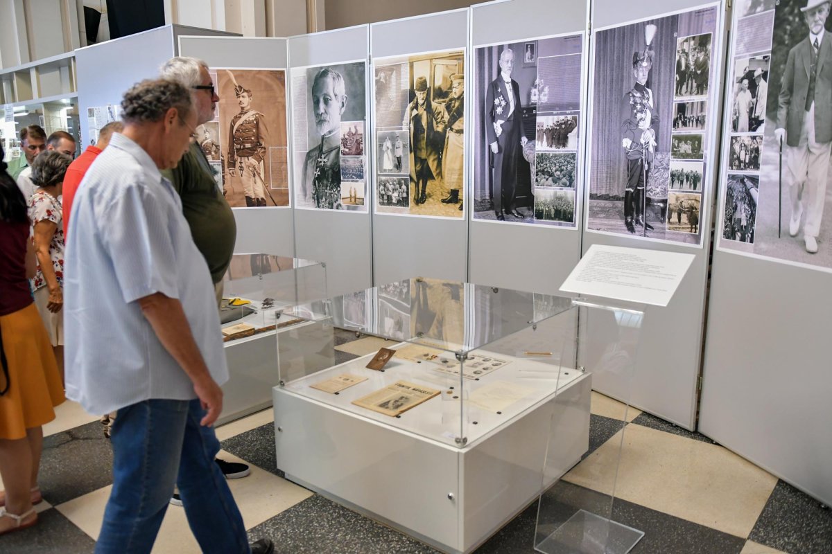 Omagiu pentru mareșalii Prezan și Averescu 11084