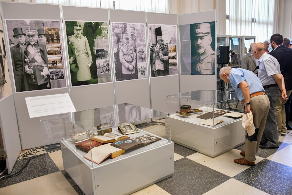 Omagiu pentru mareșalii Prezan și Averescu 11085