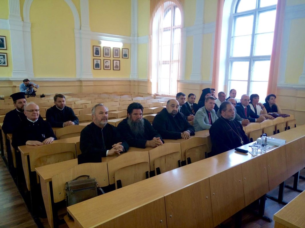 Primul doctor din Biserica Ortodoxă Sârbă al Școlii doctorale din Arad 11183