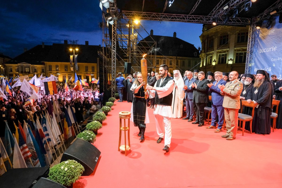 Spectacolul tinereții și bucuriei la Sibiu 11057