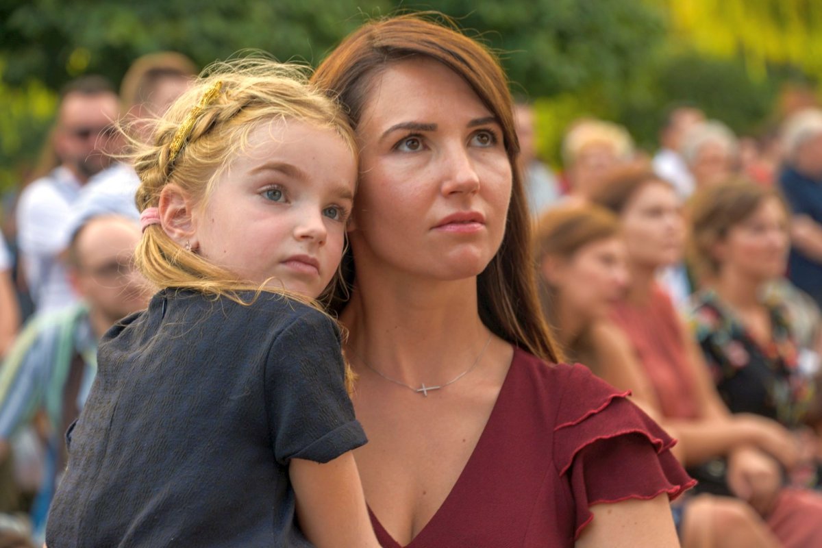 Tineretul, rădăcina de Cer a Bisericii 11342