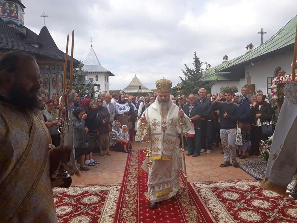 Hramul Mănăstirii Alexandru Vlahuţă 10968