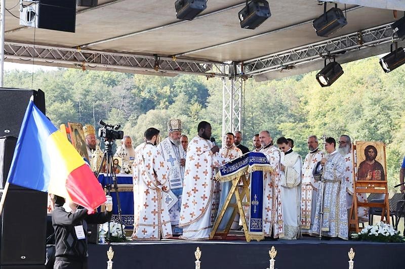 Participanții la ITO s-au rugat împreună la sărbătoarea Nașterii Maicii Domnului 10974