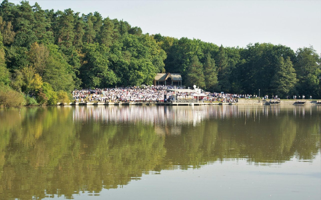 Participanții la ITO s-au rugat împreună la sărbătoarea Nașterii Maicii Domnului 10976