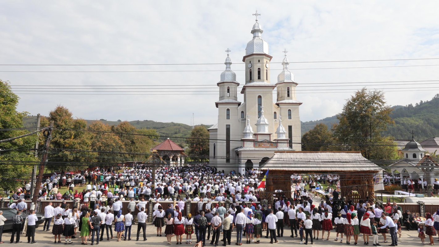 Slujiri arhierești la sărbătoarea Nașterii Maicii Domnului 10987