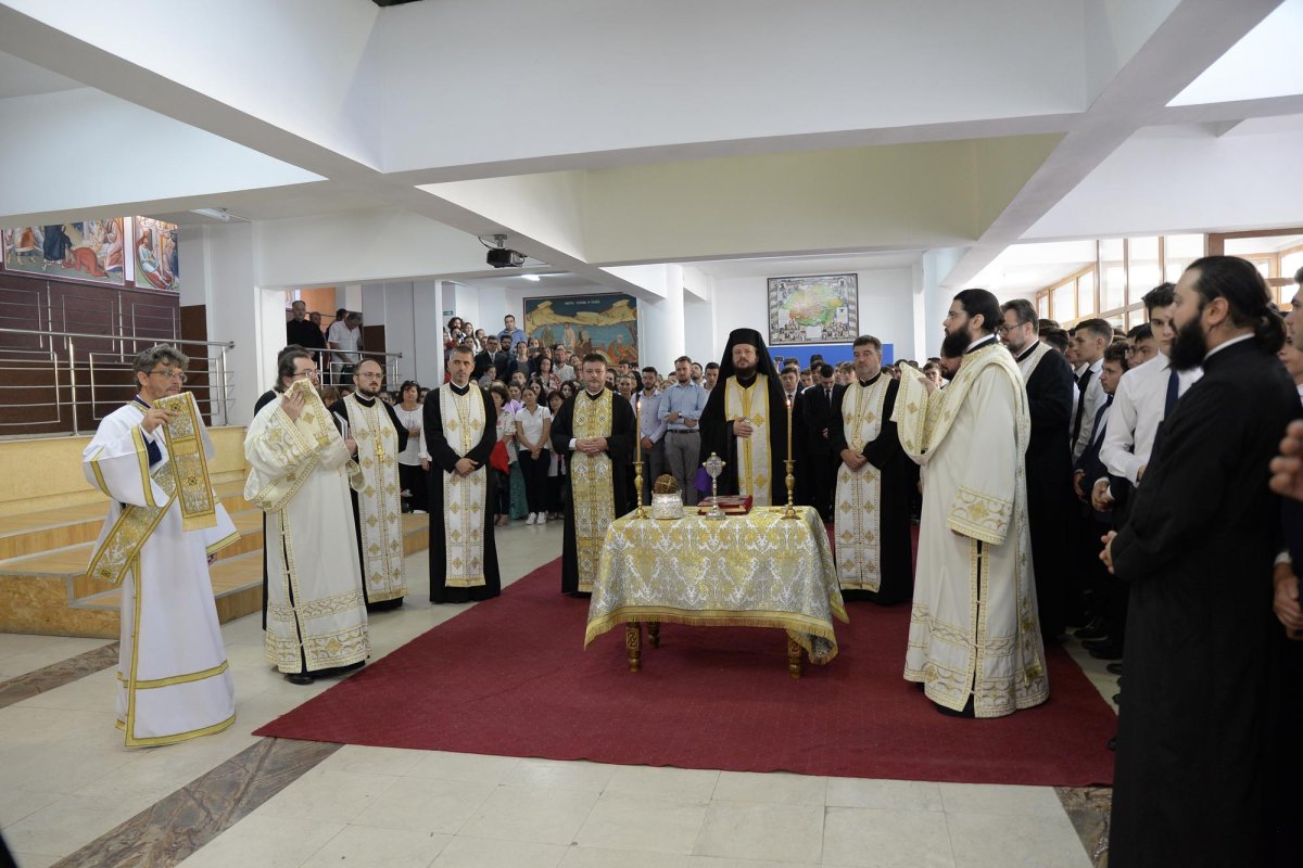 Deschiderea anului școlar la seminarul din București 10942