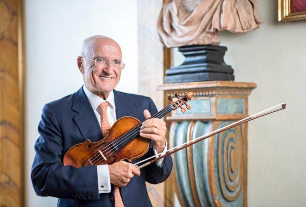 Patru muzicieni în finala de violoncel a concursului „Enescu” 10953