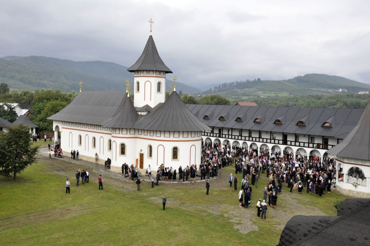 Schitul Marginea şi-a sărbătorit hramul 10859