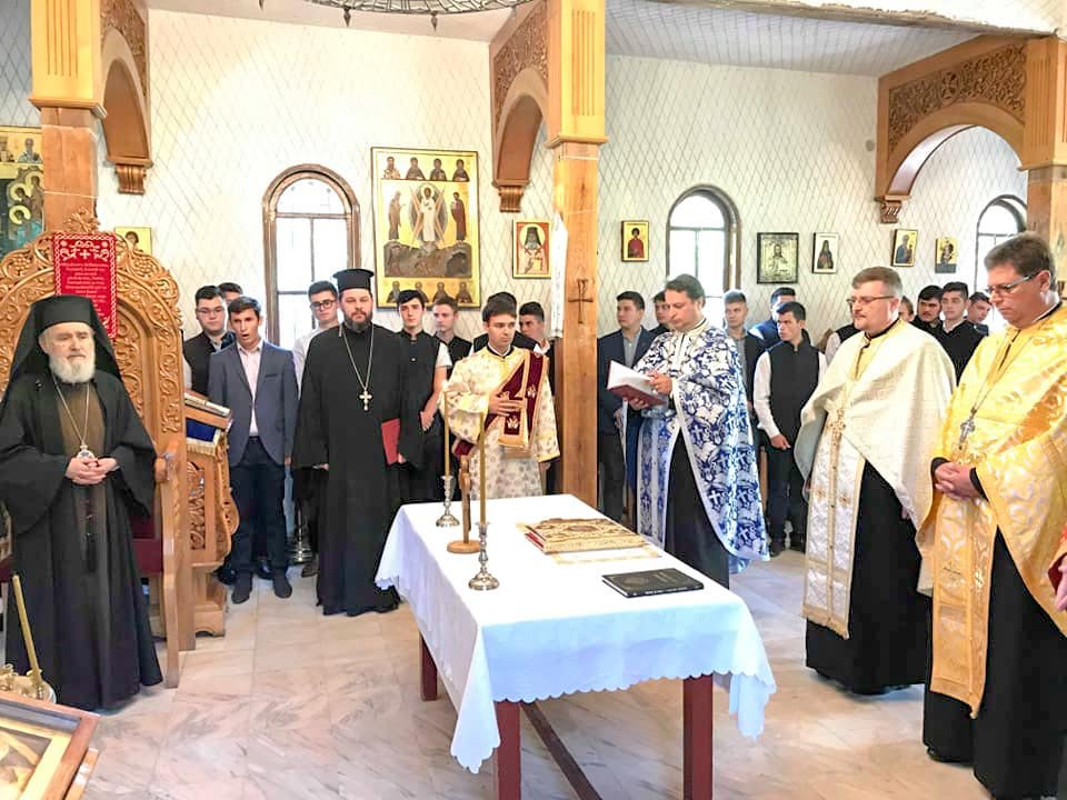 Binecuvântare pentru elevii bănăţeni 10812