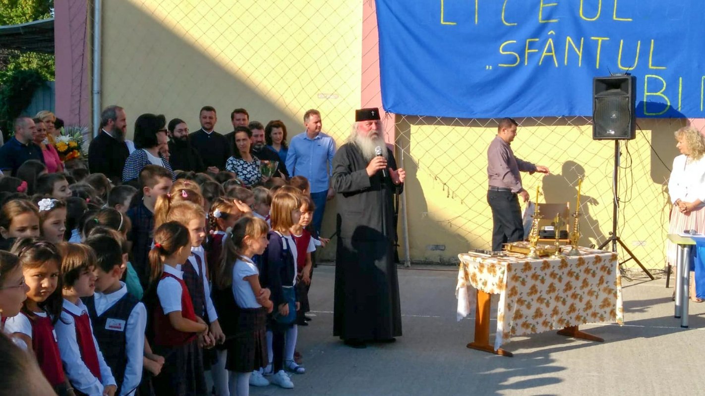 Binecuvântare pentru elevii bănăţeni 10817