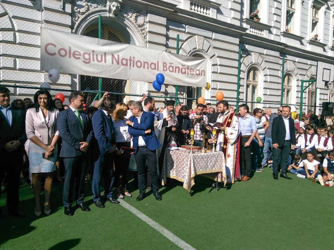 Binecuvântare pentru elevii bănăţeni 10818