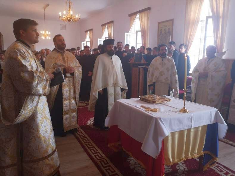 Debutul anului şcolar la seminariile din Roman şi Huşi 10758
