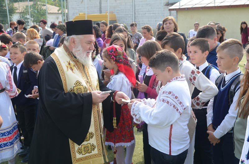 Ajutor financiar pentru o școală din județul Tulcea 10732