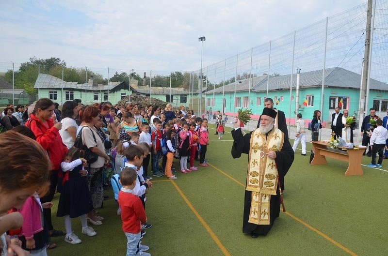 Ajutor financiar pentru o școală din județul Tulcea 10733