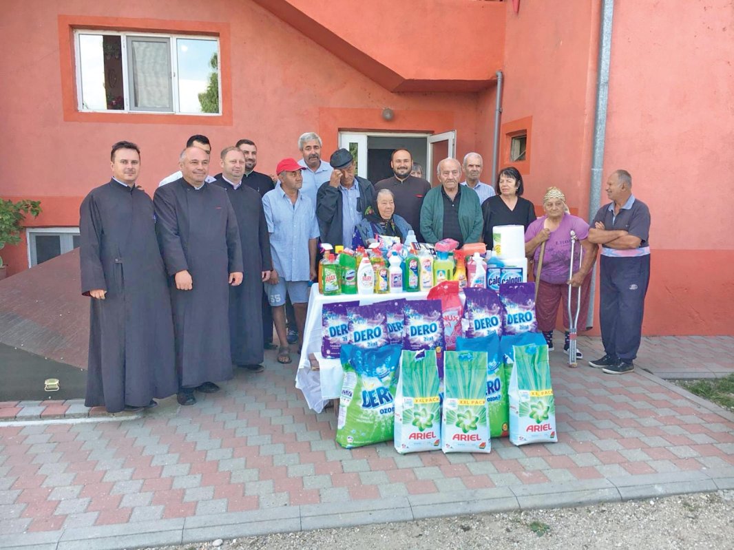 Acțiuni sociale în Arhiepiscopia Târgoviștei 10662