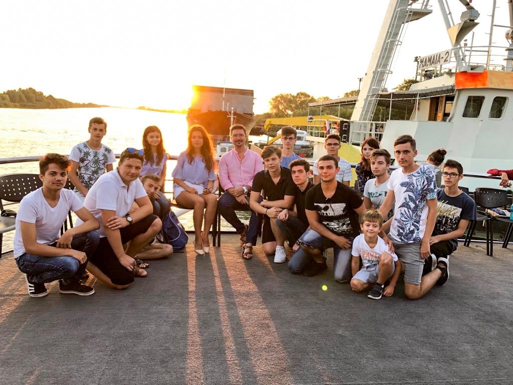 Activități cu tinerii în Eparhia Buzăului și Vrancei 10664