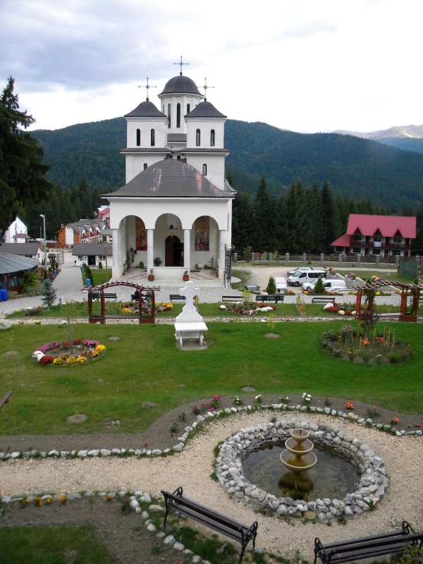 Crucea Eroilor Neamului de pe Muntele Caraiman 10639