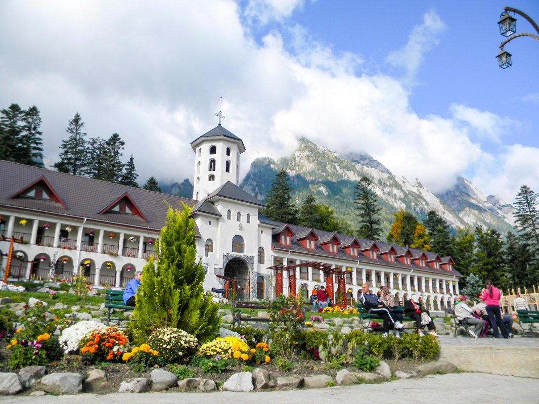 Crucea Eroilor Neamului de pe Muntele Caraiman 10654