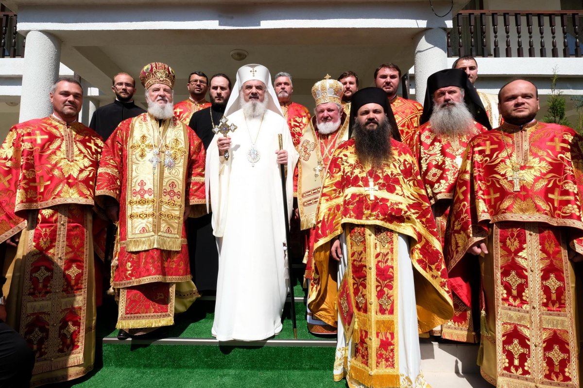 Binecuvântare la ctitoria de sub Crucea Eroilor Neamului 10555