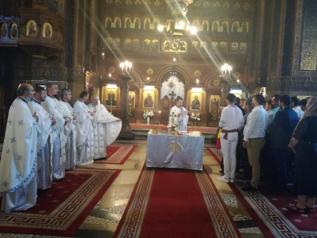 Jurământul absolvenţilor Facultăţii de Teologie din Craiova 10539